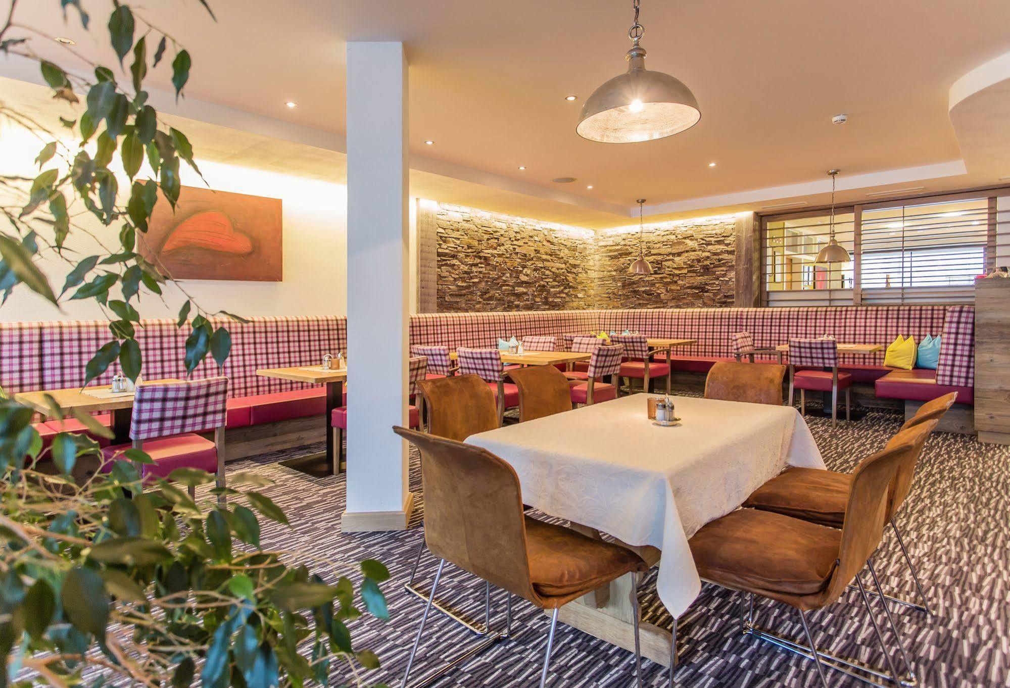 Hotel Bacher Asitzstubn Leogang Buitenkant foto
